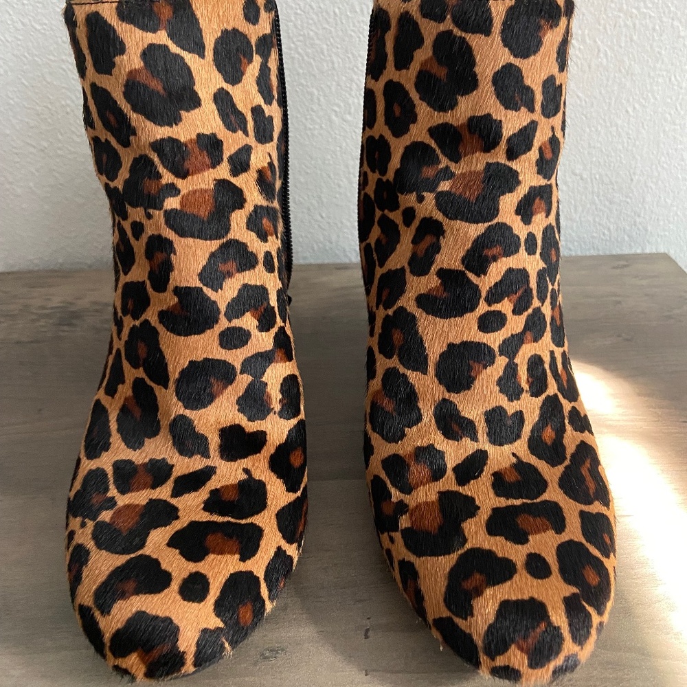 Women’s Inc Floriann Block Heel Leopard Print Boo… - image 5